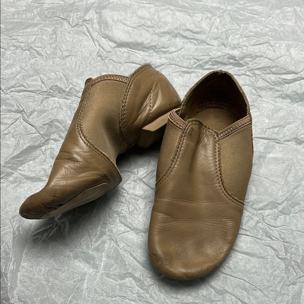 Capezio Tan Leather Dance Shoes